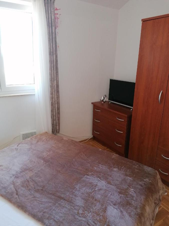 Apartment Marija Трогир Екстериор снимка