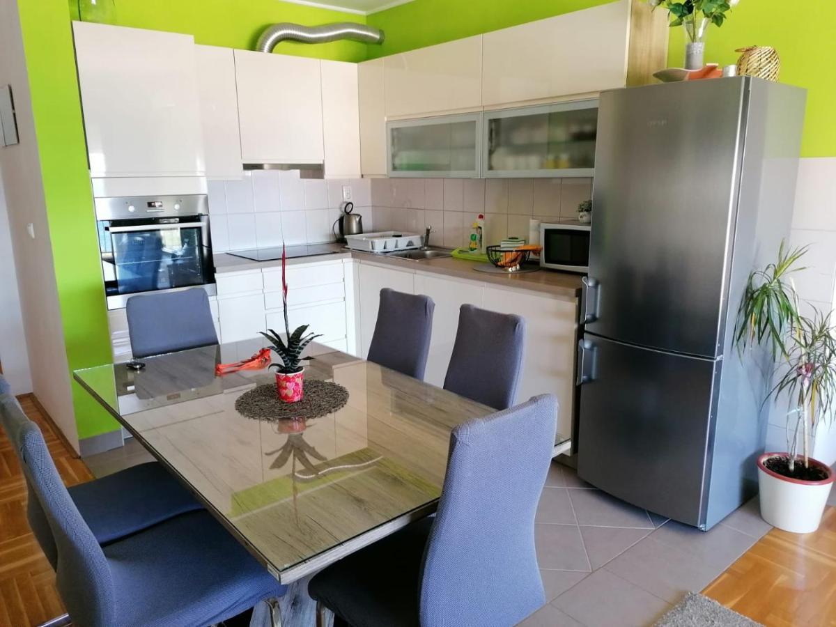 Apartment Marija Трогир Екстериор снимка