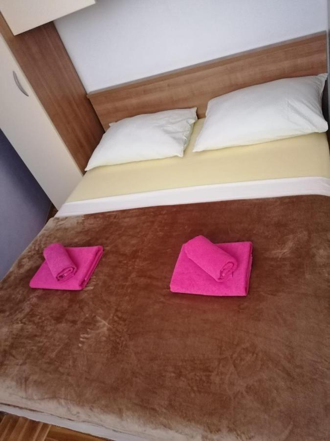 Apartment Marija Трогир Екстериор снимка